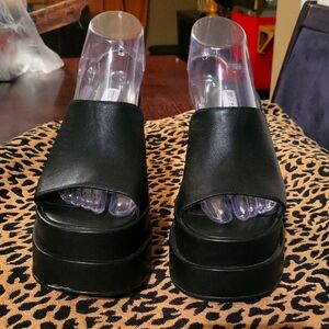Steve Madden Black Platform Sandals